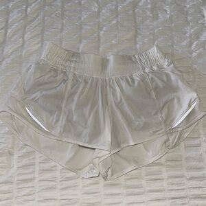 lululemon white hotty hot shorts, low rise 2.5